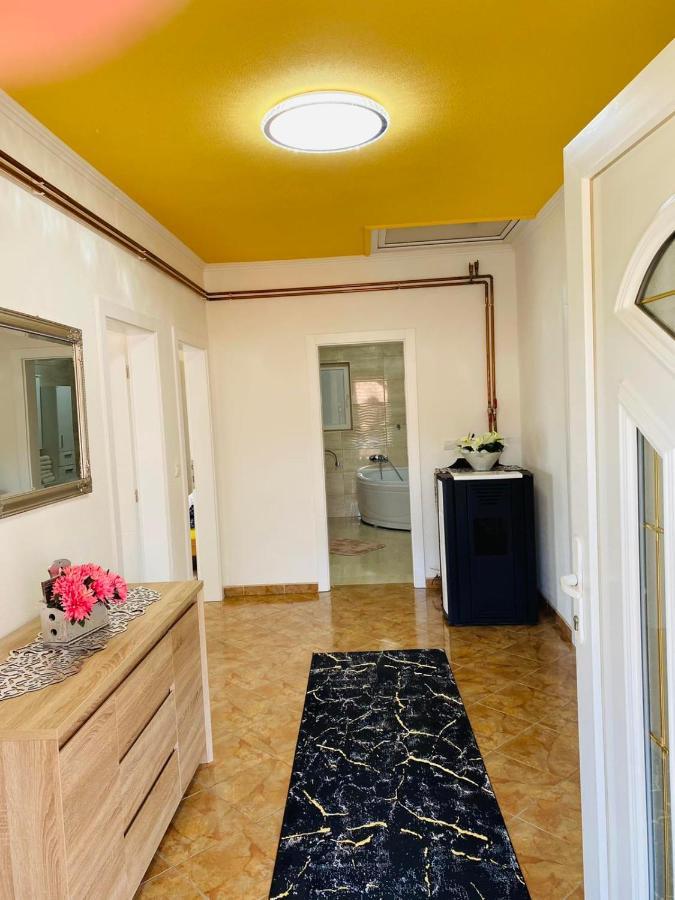 Apartman Kula Gradacac ภายนอก รูปภาพ